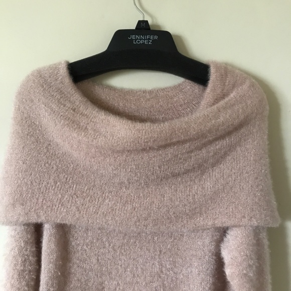 NEW NWOT Jennifer Lopez Sweater. Sparkle Pink Blush. Medium. - Picture 2 of 4
